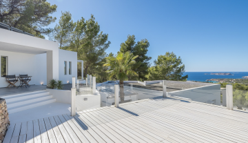 Resa Estates Ivy Cala Tarida Ibiza  luxe woning villa for rent te huur house deck.png